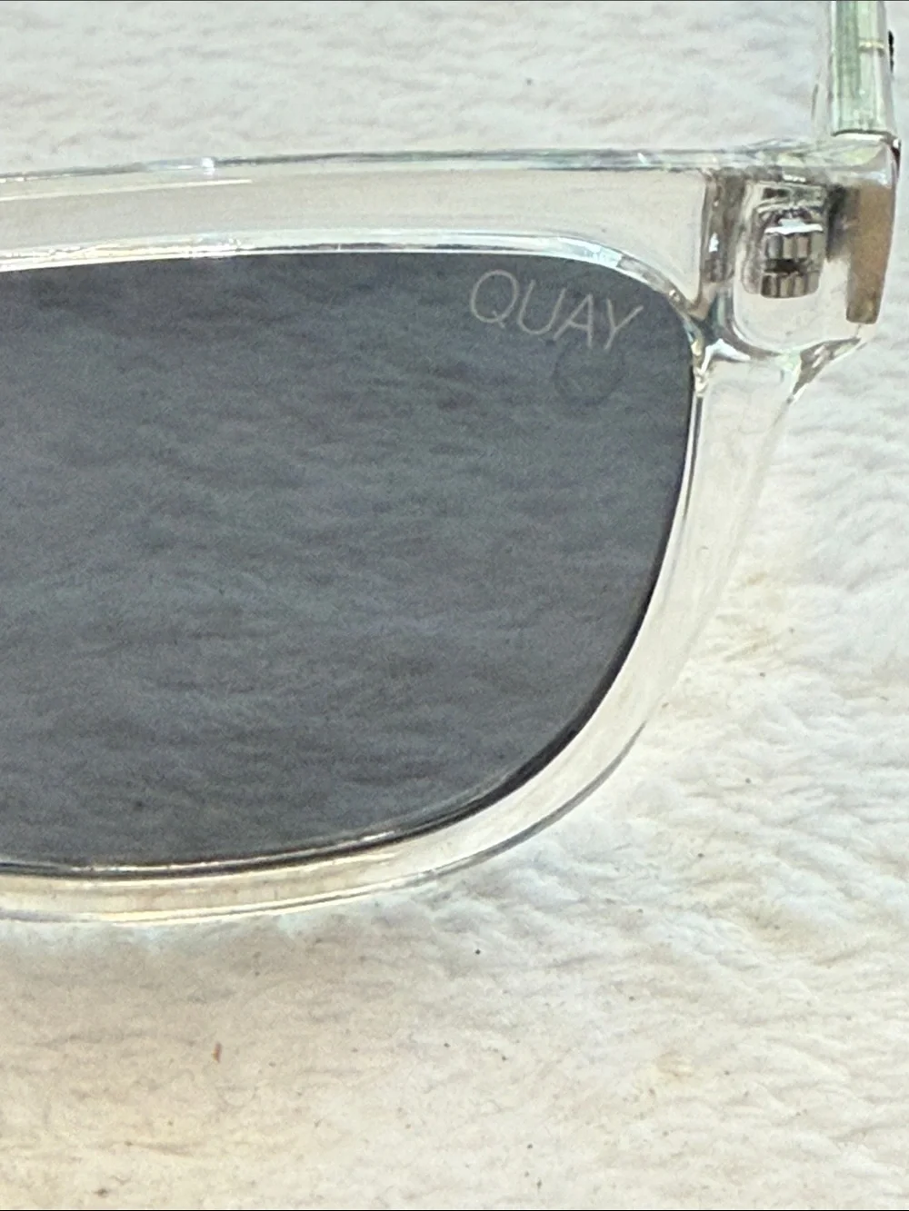 QUAY Unisex HARDWIRE Clear / Black Polarized Sunglasses